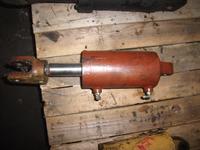 Allis Chalmers / Tusk Rh Tilt Cylinder photo