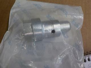 TOYOTA New Tilt Cylinder Pin