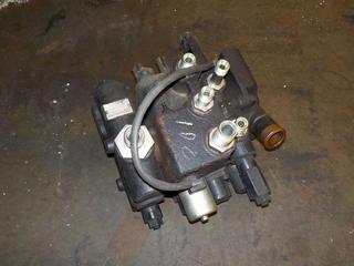 UNICARRIERS Used 3 Spool Control Valve