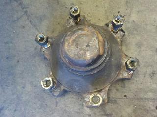 CATERPILLAR Used Steer Hub