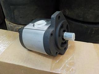 CATERPILLAR Hydraulic Pump