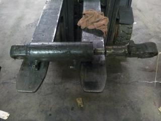 CATERPILLAR Used RH Tilt Cylinder