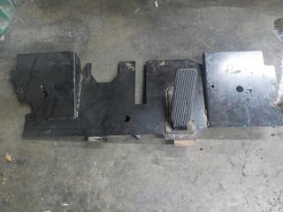 DOOSAN Used Floor Plate With Pedal